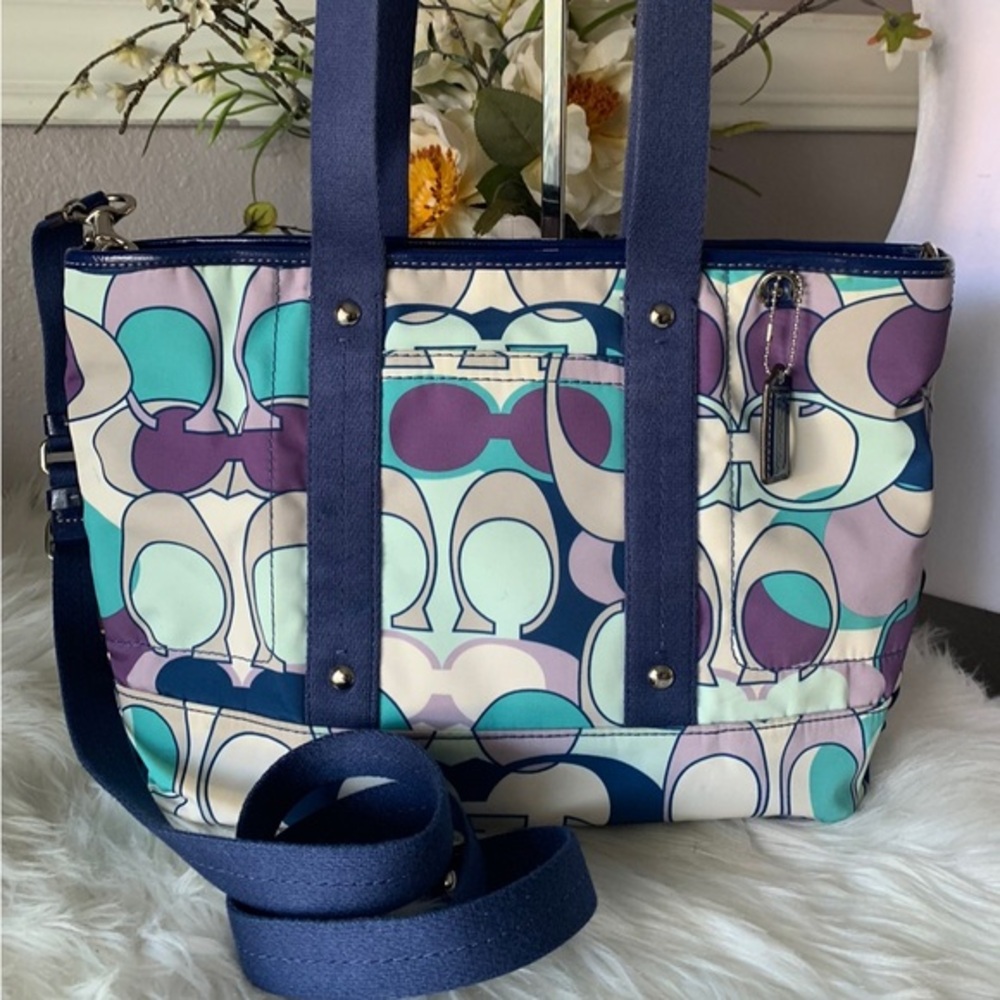 Coach Daisy Scarf Print Kyra Tote/Crossbody Bag